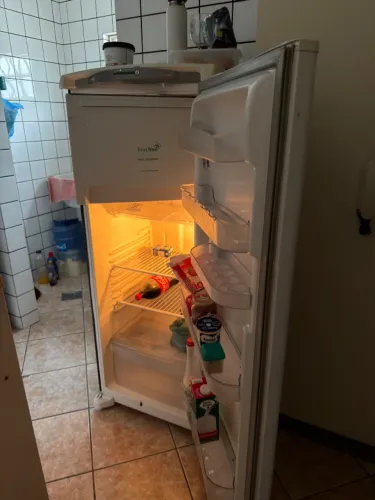 Geladeira em Betim, perto da Puc
