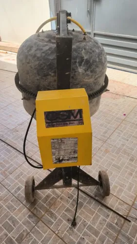 Betoneira csm 150l
