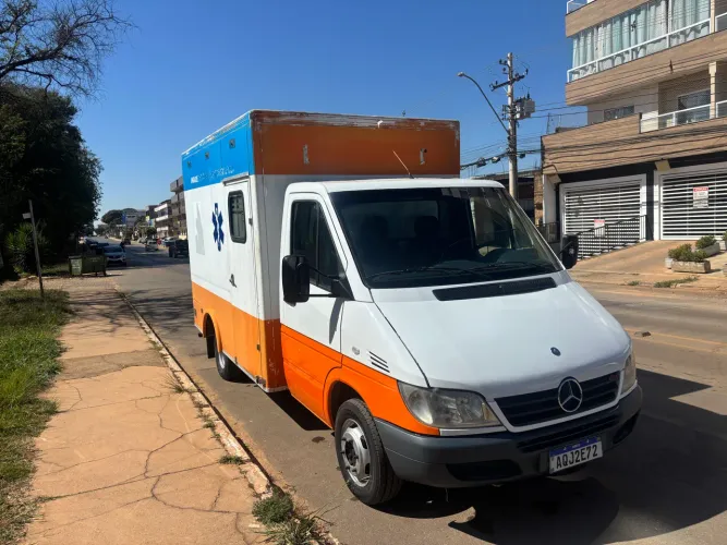 Mercedes-Benz Sprinter 413-d Chassi Curto/longo Diesel 2008