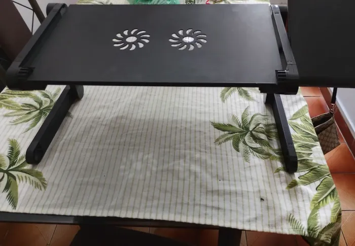 Mesa portátil dobrável para notebook
