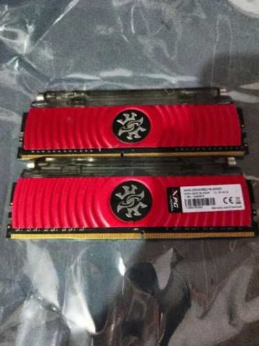 Memoria Ram DDR4 XPG D80 RGB 2x8gb 3000mhz