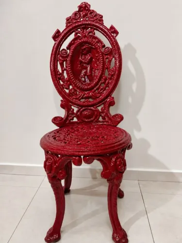 Cadeira de ferro