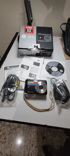 Camera digital GE A835