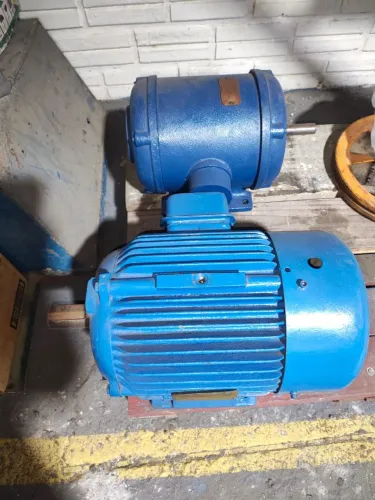 Motor 1,5 CV e 7,5 CV