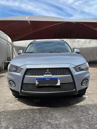 Mitsubishi Outlander 2.0 16V 160cv Aut. 2013