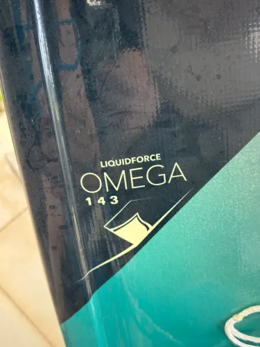 Prancha Wakeboard Liquid Force Omega 143