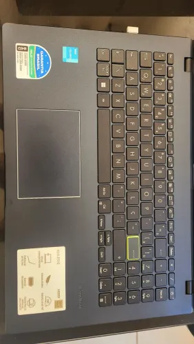Vendo notebook asus novo
