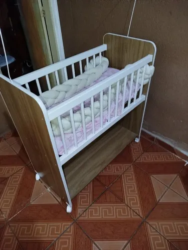Vendo: berço de madeira