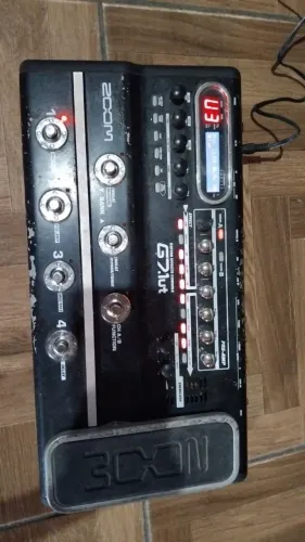 Vendo pedaleira zoom g7 1ut valvulada 
