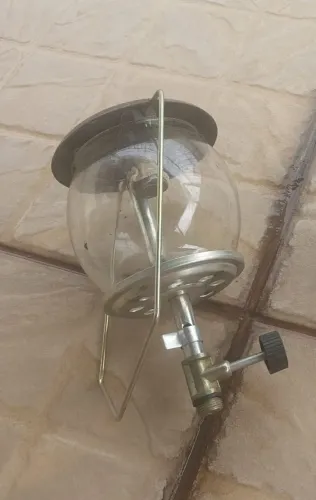 Vendo lampião a gás