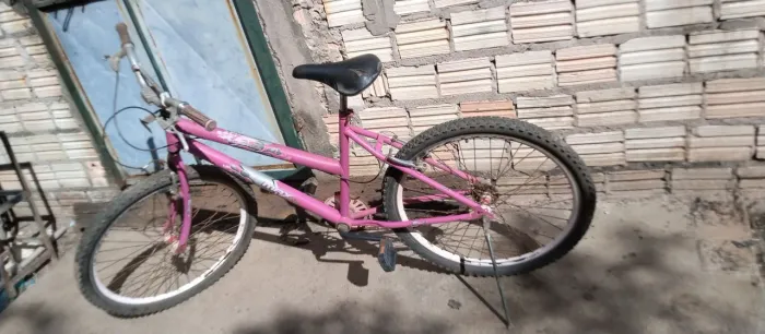 Bicicleta,,manete e guidão de alumínio