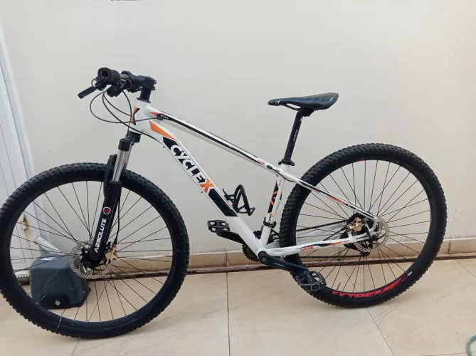 Bike semi nova