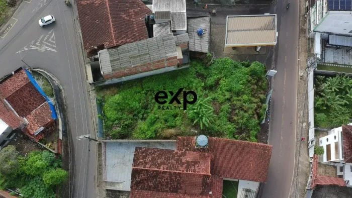 Terreno à venda em Valença/BA - 550m² - acesso duas ruas de alto fluxo