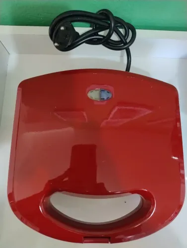 Vendo sanduícheira cadence.