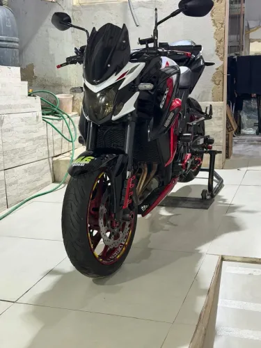 Vendo Gsx s 750 .. moto linda fino trato ? nova d +