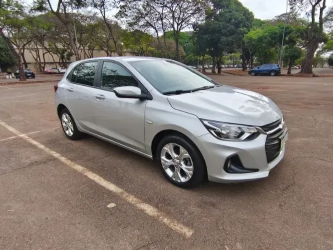 Chevrolet Onix Hatch LTZ 1.0 12V TB Flex Mec. 4P 2023