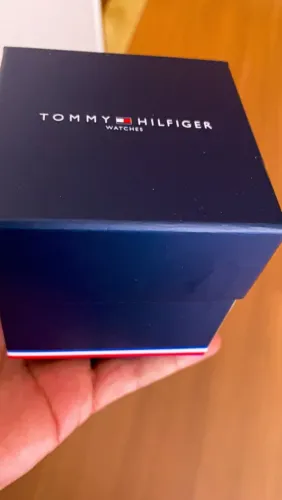 Relógio Tommy Hilfiger impecável