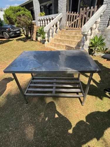 Mesa de Inox para bar ou cozinha industrial
