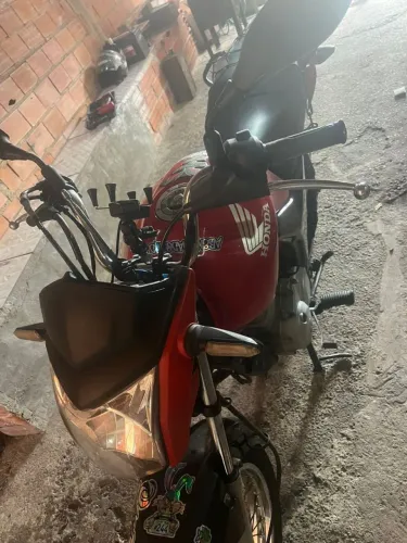 Fan 125 2016 top so pega e anda