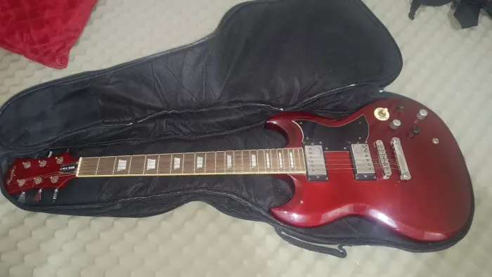 Guitarra Tagima Memphis SG