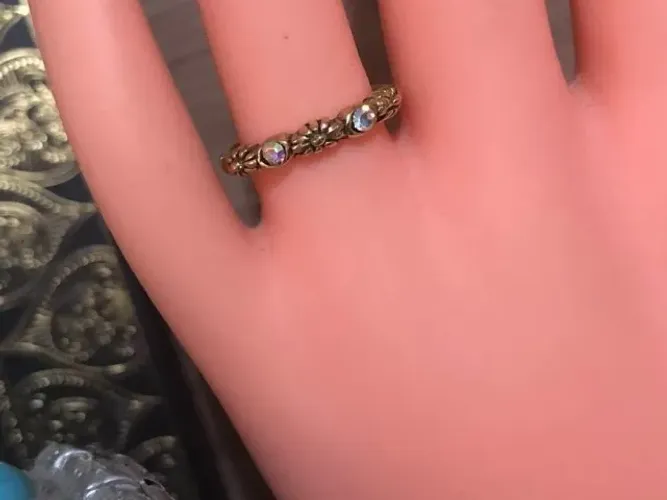 Alianca chapeada com strass aro 18 (nova)