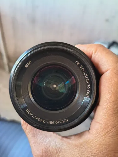 Lente Sony 28-70mm FE