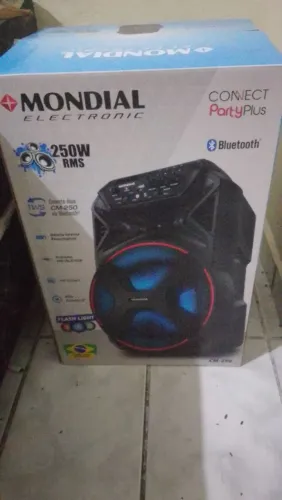 Vendo uma caixa de som novinha 