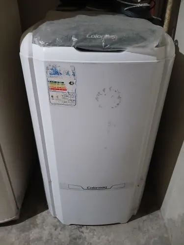 Tanquinho semi novo