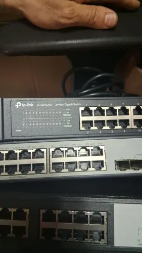Switch 24 portas T-Plink Gigabit modelo TL-SG1024D