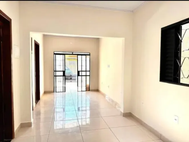 S.C Vendo casa no Bengui 