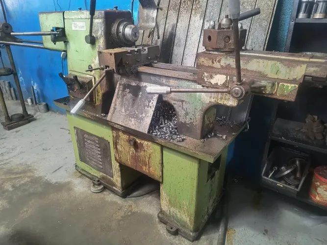 Torno revólver 1.1/2 banho de óleo