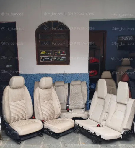 Bancos Land Rover