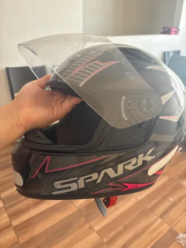 Capacete