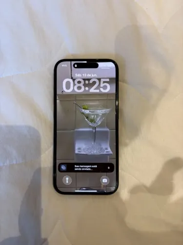 iPhone 15 Pro 128GB em excelente estado de conservação.