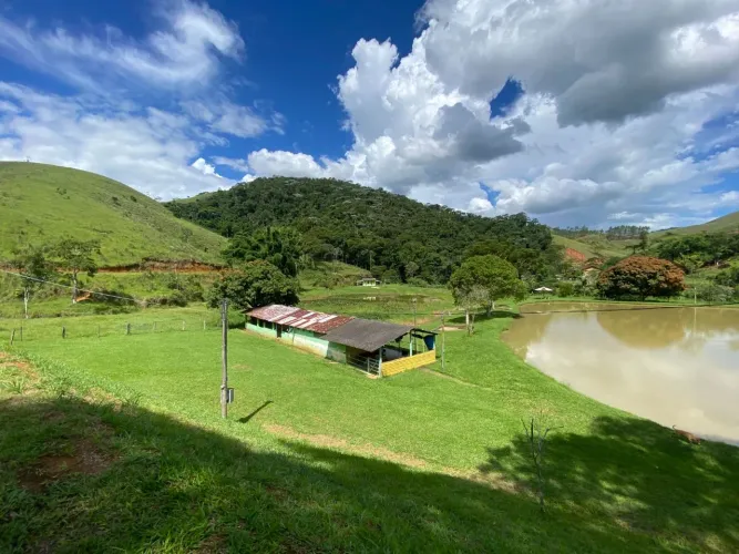 Linda Fazenda com 3 lagos - Rio Claro/RJ