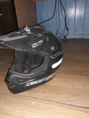 Capacete