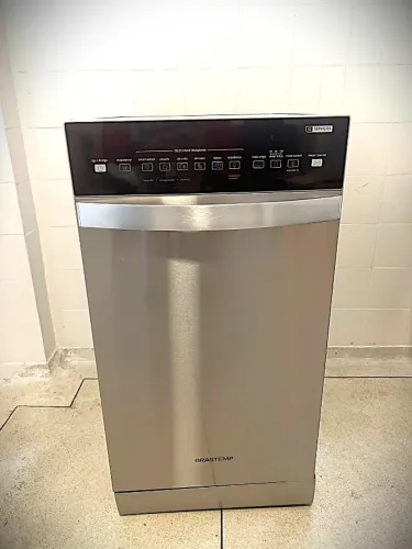 Lava-Louças Brastemp 10 Serviços Cor Inox - BLF10BR nova sem uso como na foto!