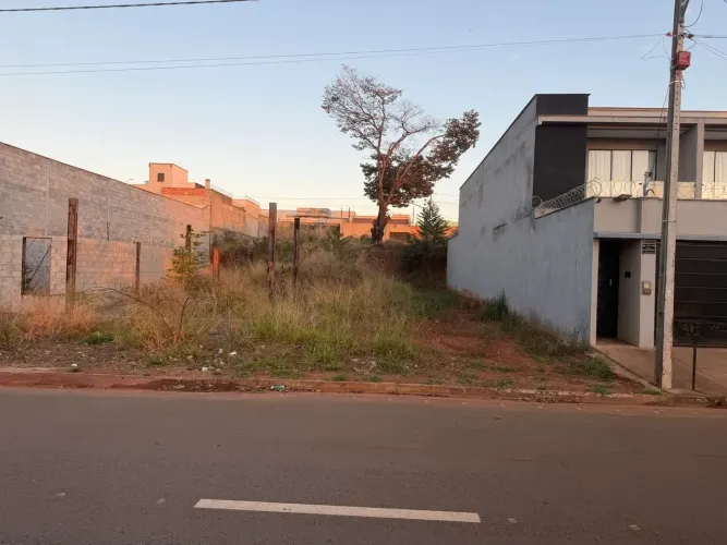 Lote Comercial