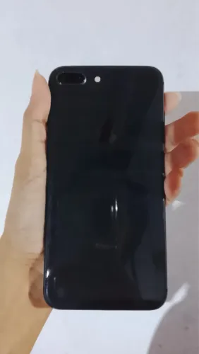 iPhone 8 Plus 