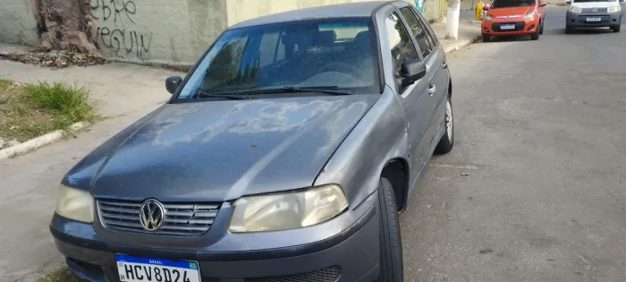 Gol 2005 com motor 2016 engate para reboque e bancos do G5