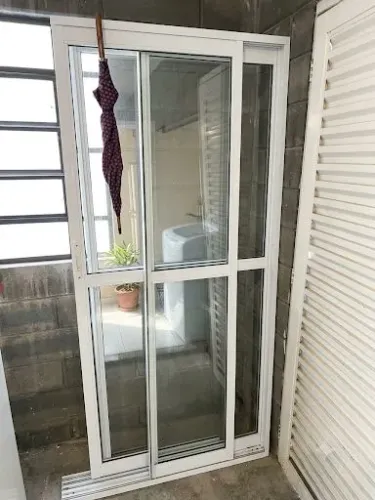 Porta de vidro de correr 3folhas 2.7m