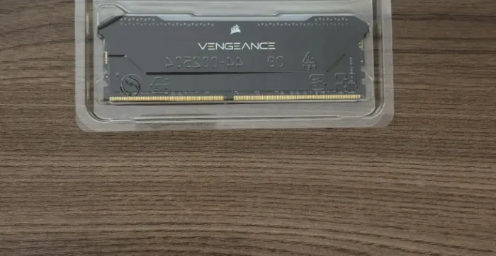 Memória RAM Corsair Vengeance RGB PRO SL 32GB DDR4 3200 MHz C16