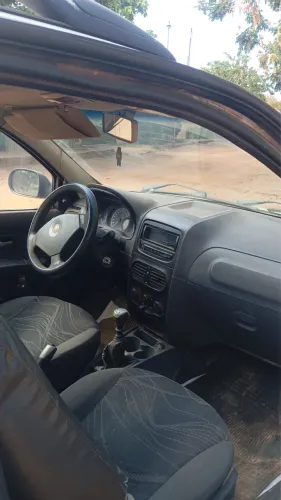 FIAT STRADA NO PRECINHO