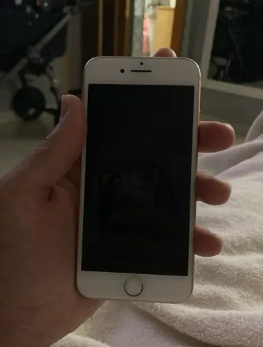 iPhone 8