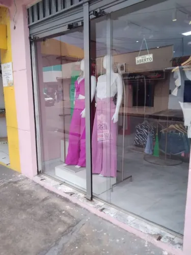 Moveis para loja de artigos feminino