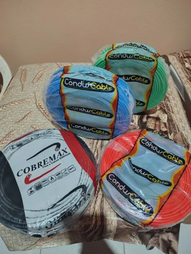 Pacote de 4 peças de fio eletrico tudo por 250