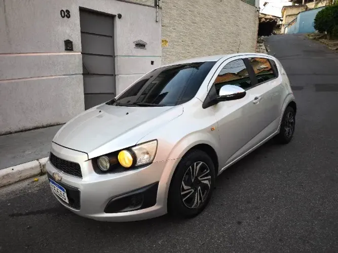Chevrolet Sonic HB LT 1.6 16V Flexpower 5P Mec. 2013