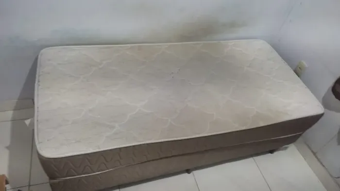 CAMA BOX COM COLCHÃO