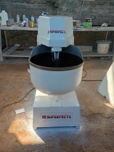 Masseira aspiral 25 kilos de massa pronta Superfecta.