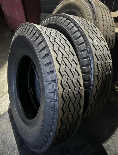 Pneu 900-20/1000-20